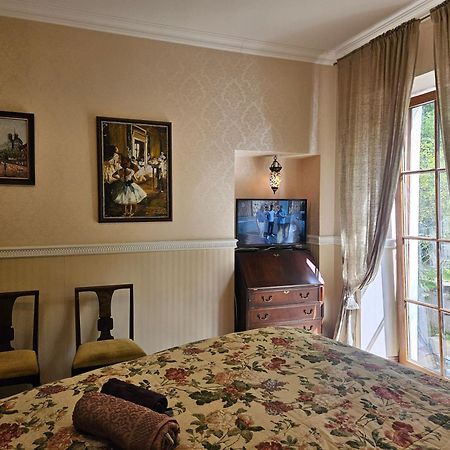 Barrister'S Apartments With Fireplace Šiauliai Екстериор снимка