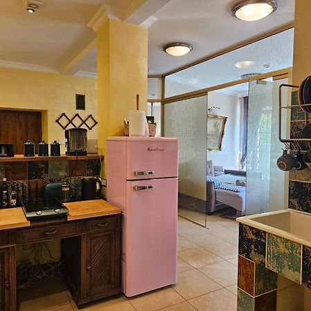 Barrister'S Apartments With Fireplace Šiauliai Екстериор снимка