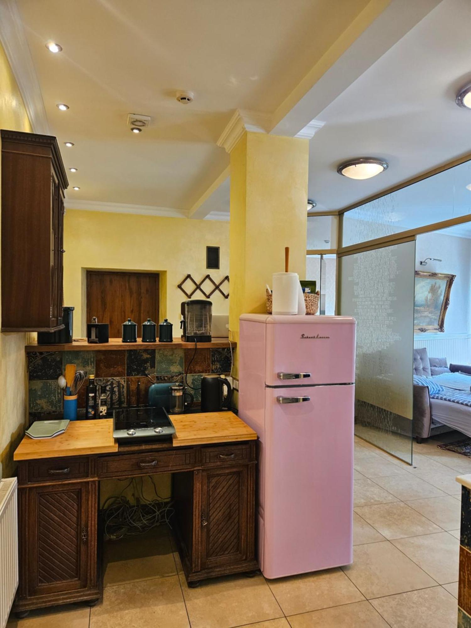 Barrister'S Apartments With Fireplace Šiauliai Екстериор снимка