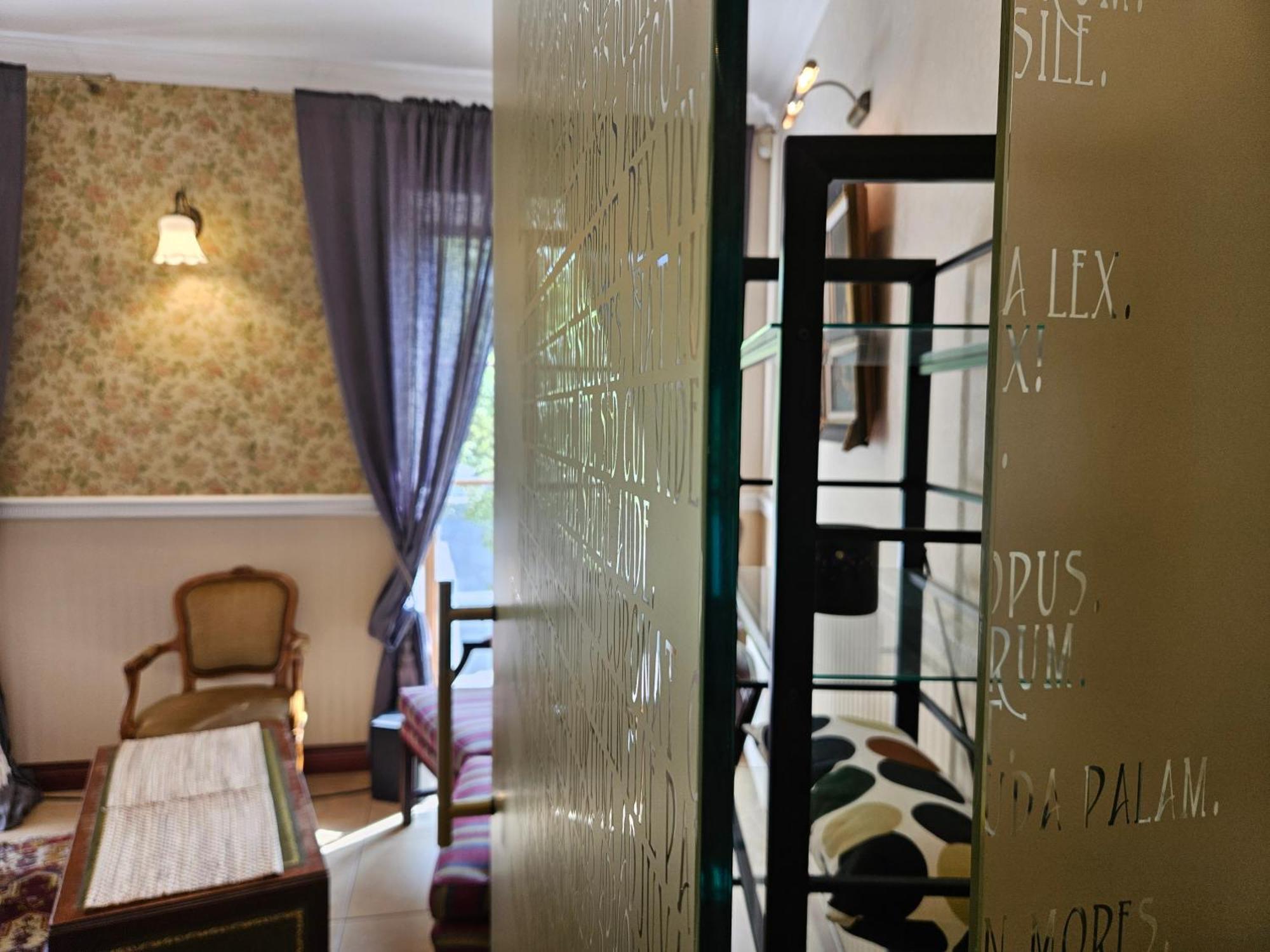 Barrister'S Apartments With Fireplace Šiauliai Екстериор снимка